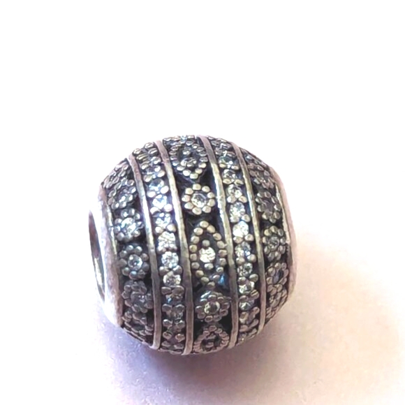 Pandora Glittering Shapes Charm with Clear Zirconia - Picture 2 of 8